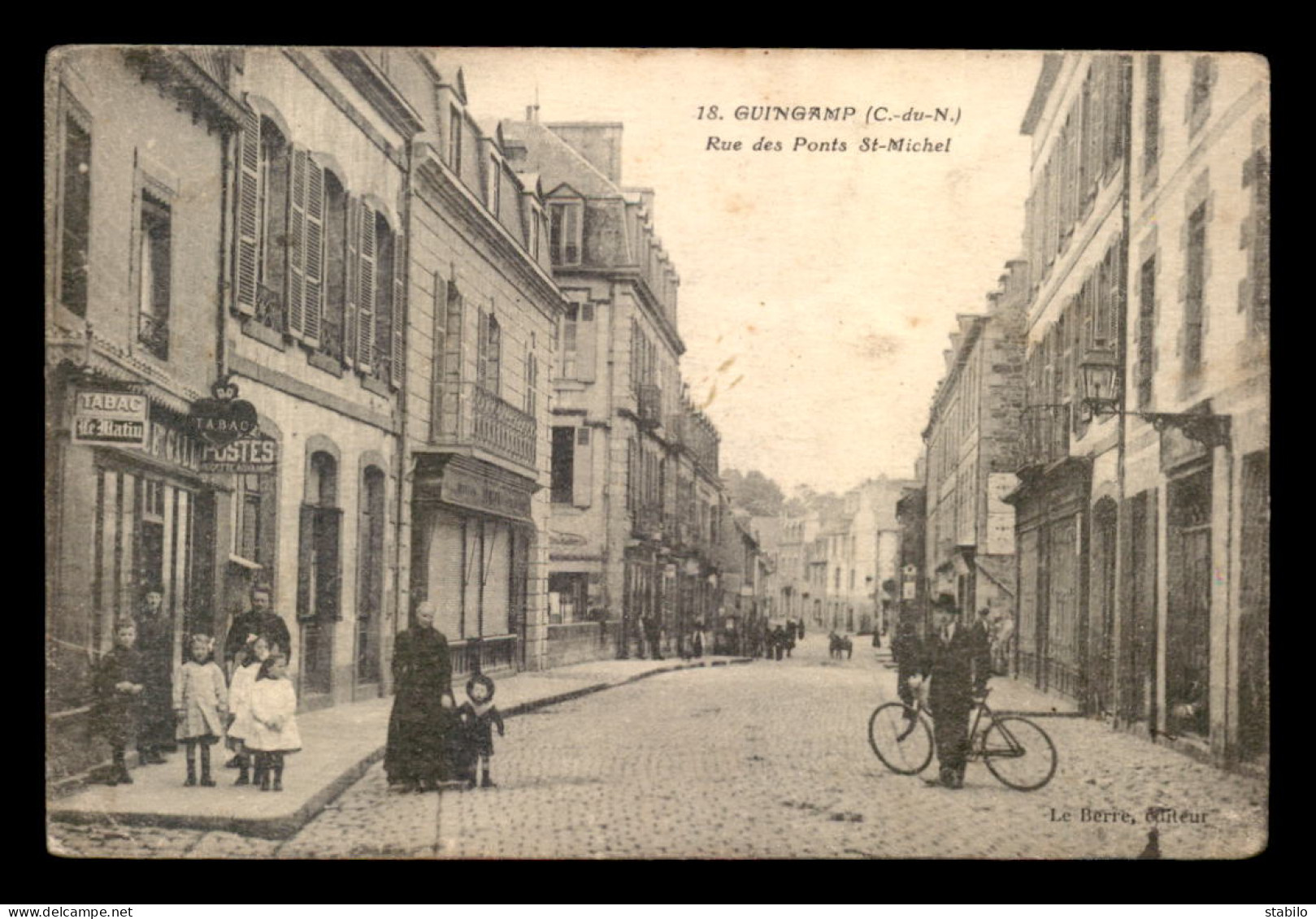 22 - GUINGAMP - RUE DES PONTS ST-MICHEL - Guingamp