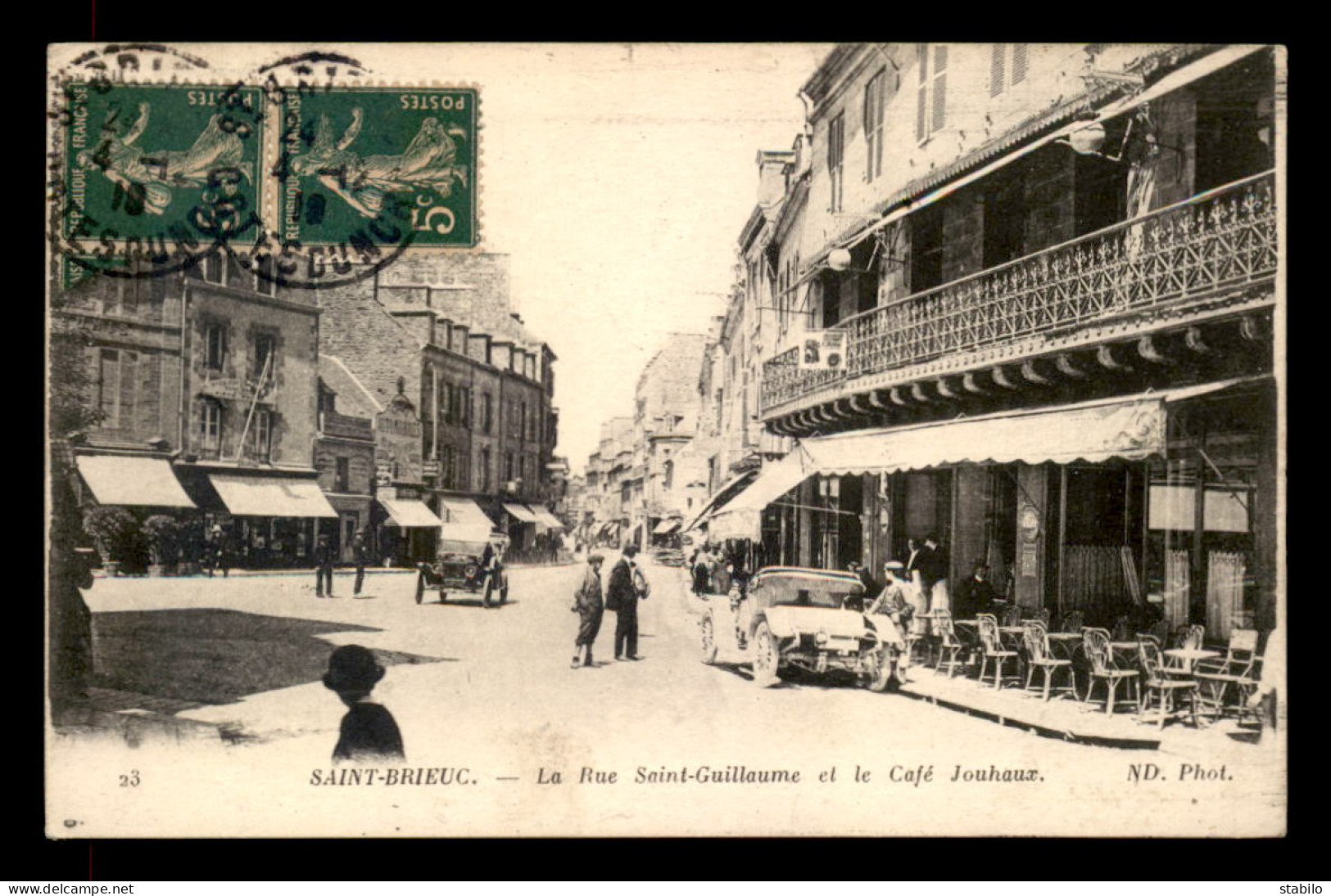 22 - SAINT-BRIEUC - RUE ST-GUILLAUME - CAFE JOUHAUX - Saint-Brieuc