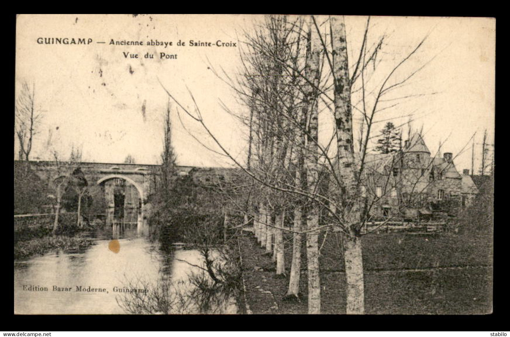 22 - GUINGAMP - ANCIENNE ABBAYE DE STE-CROIX - VUE DU PONT - Guingamp