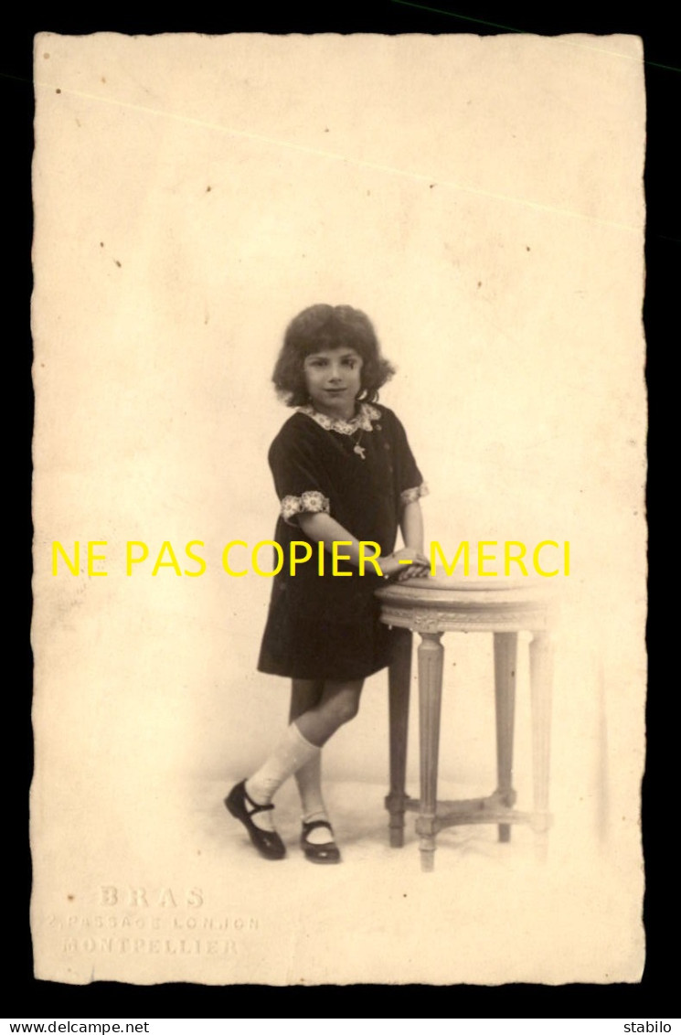 34 - PAULHAN - FILLETTE DE LA FAMILLE BREUILS - PHOTOGRAPHE BRAS, MONTPELLIER - CARTE PHOTO ORIGINALE - Paulhan