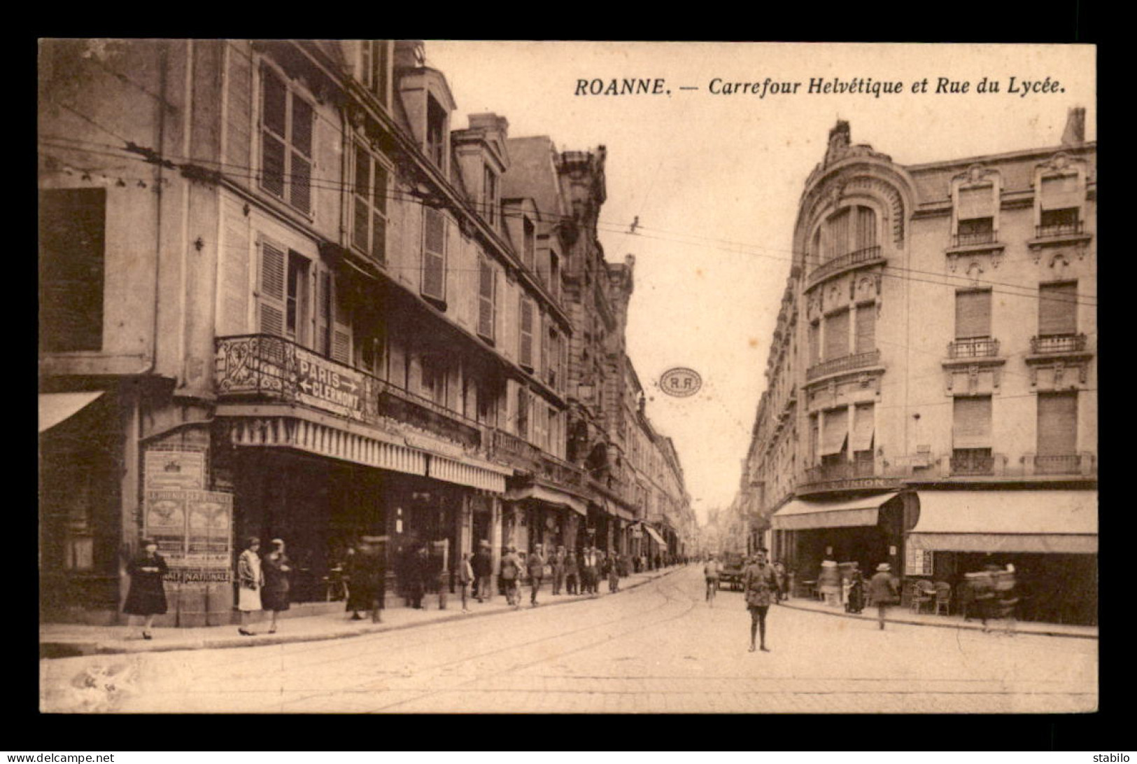 42 - ROANNE - CARREFOUR HELVETIQUE ET RUE DU LYCEE - Roanne