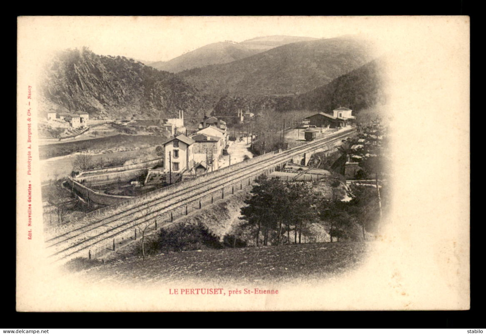 42 - LE PERTUISET - VUE SUR LA GARE DE CHEMIN DE FER - Andere & Zonder Classificatie