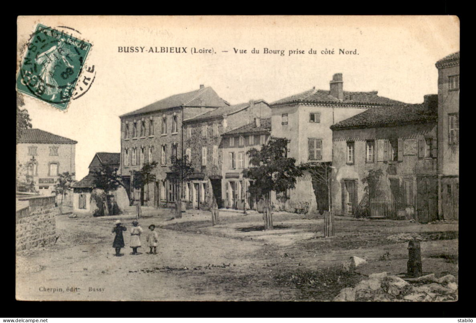 42 - BUSSY-ALBIEUX - VUE DU BOURG PRISE DU COTE NORD - Andere & Zonder Classificatie