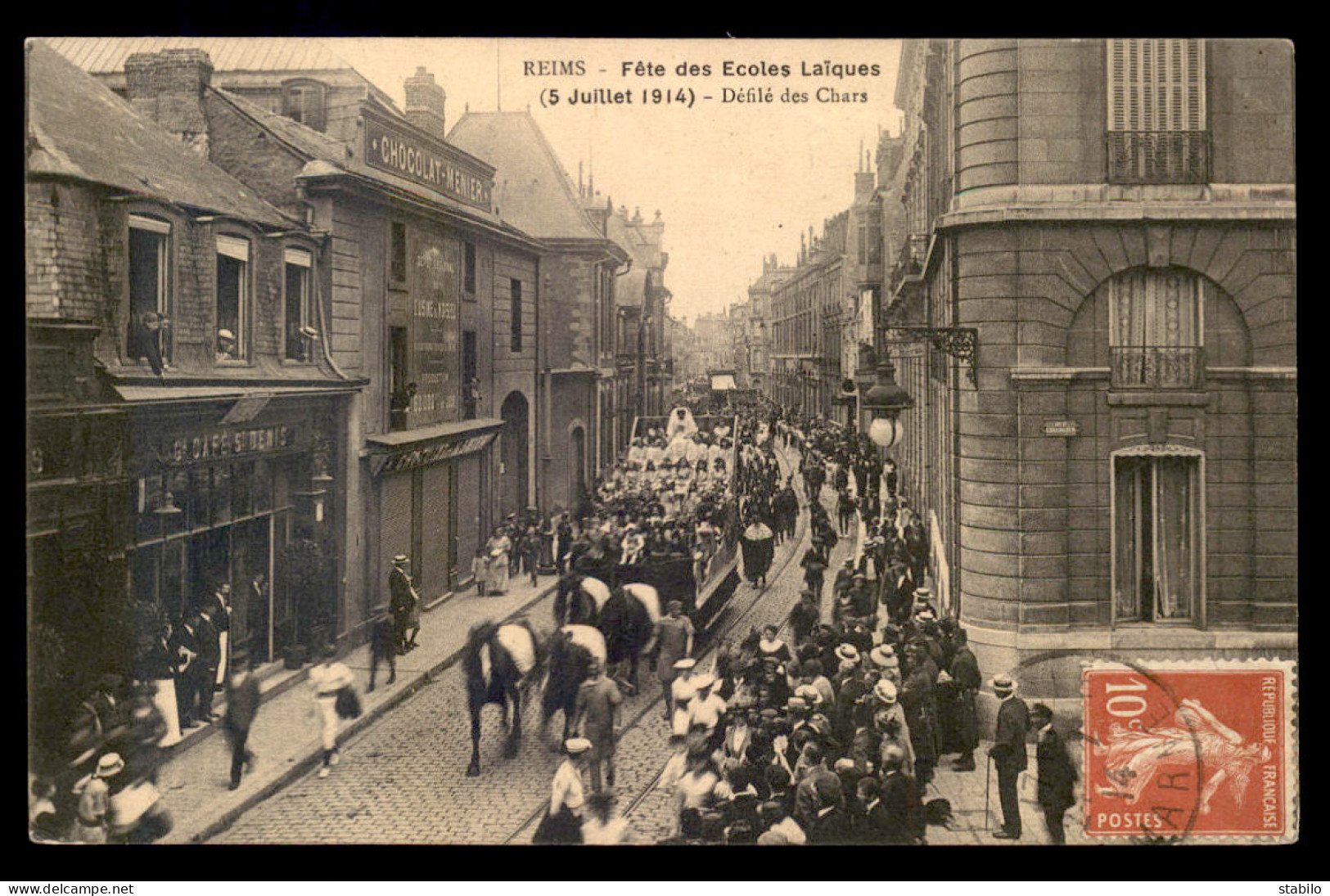 51 - REIMS - FETE DES ECOLES LAIQUES DU 5 JUILLET 1914 - DEFILE DES CHARS - Reims