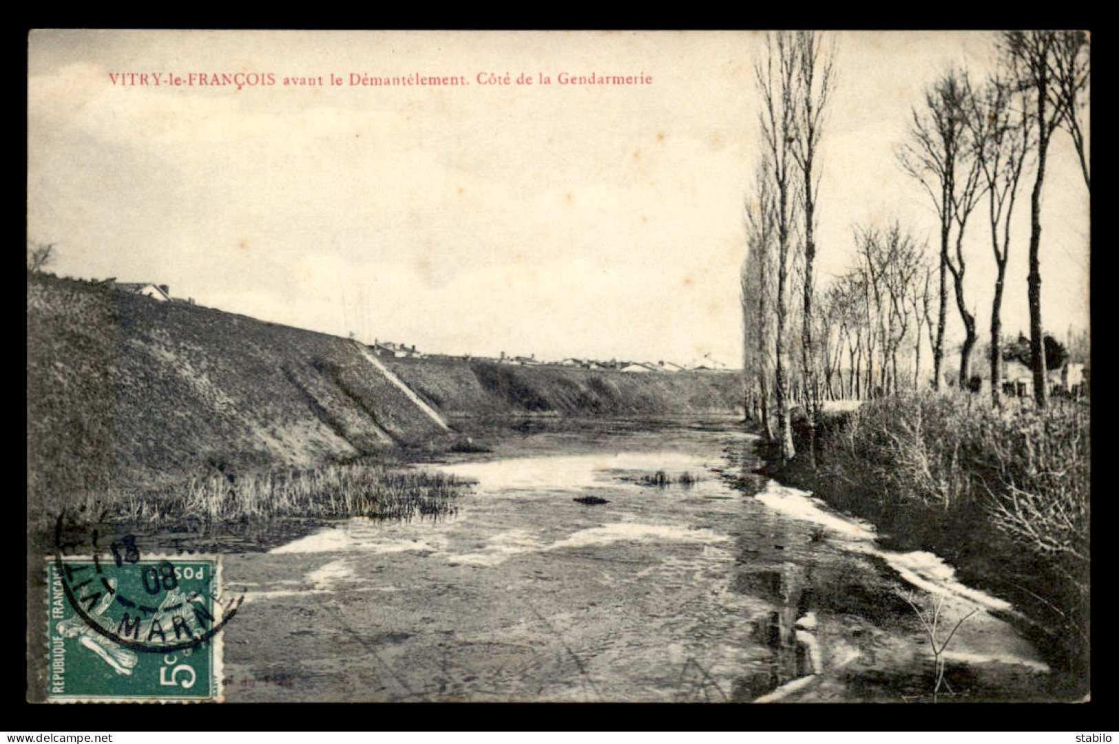 51 - VITRY-LE-FRANCOIS - AVANT LE DEMANTELEMENT - COTE DE LA GENDARMERIE - Vitry-le-François