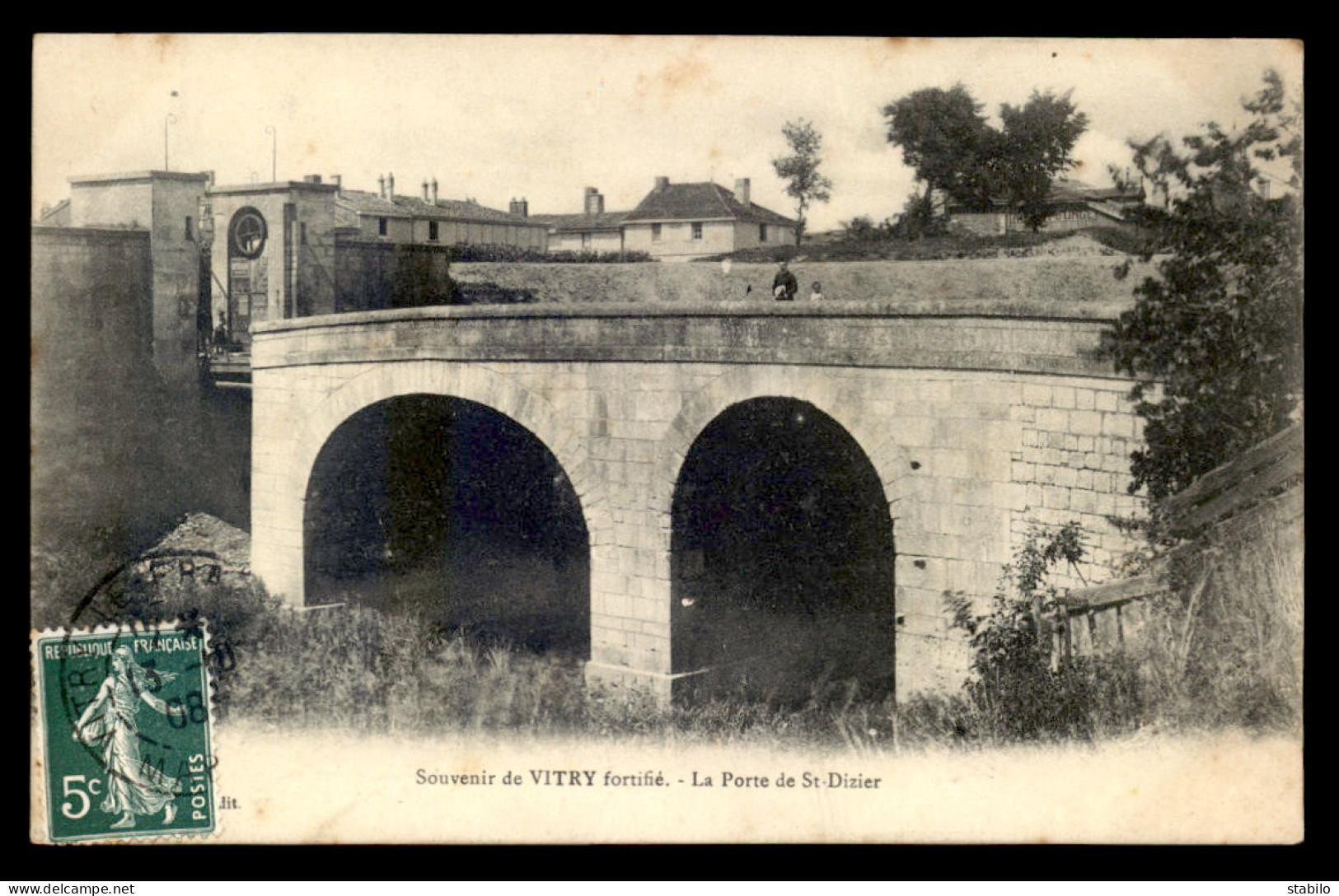 51 - VITRY-LE-FRANCOIS - FORTIFICATIONS - PORTE DE ST-DIZIER - Vitry-le-François