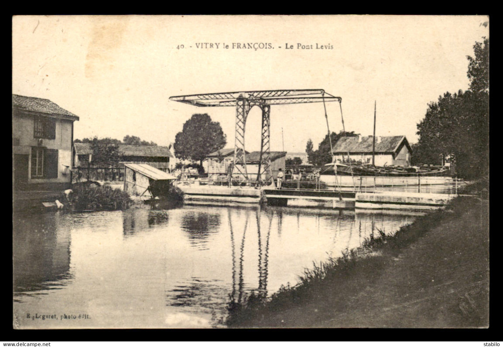 51 - VITRY-LE-FRANCOIS - LE PONT-LEVIS - CANAL - PENICHE - Vitry-le-François