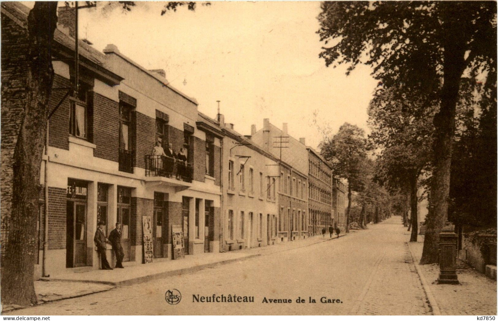 Neufchateau - Avenue De La Gare - Neufchateau