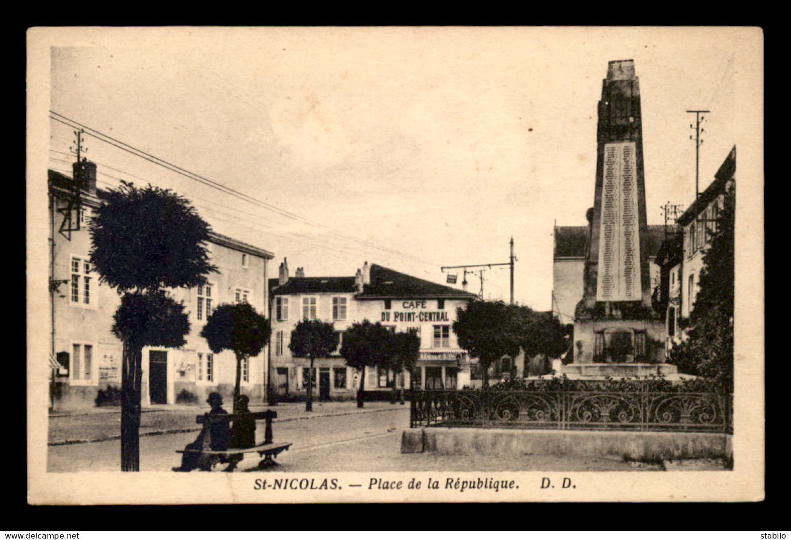 54 - ST-NICOLAS-DE-PORT - PLACE DE LA REPUBLIQUE - Saint Nicolas De Port