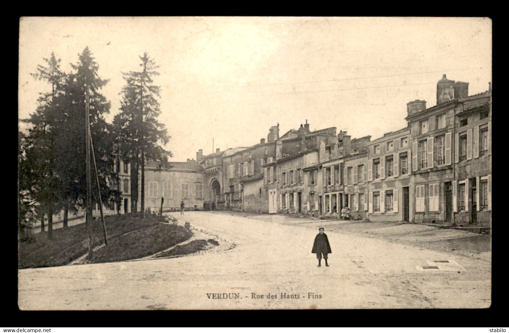 55 - VERDUN - RUE DES HAUTS - FINS - SANS EDITEUR - Verdun