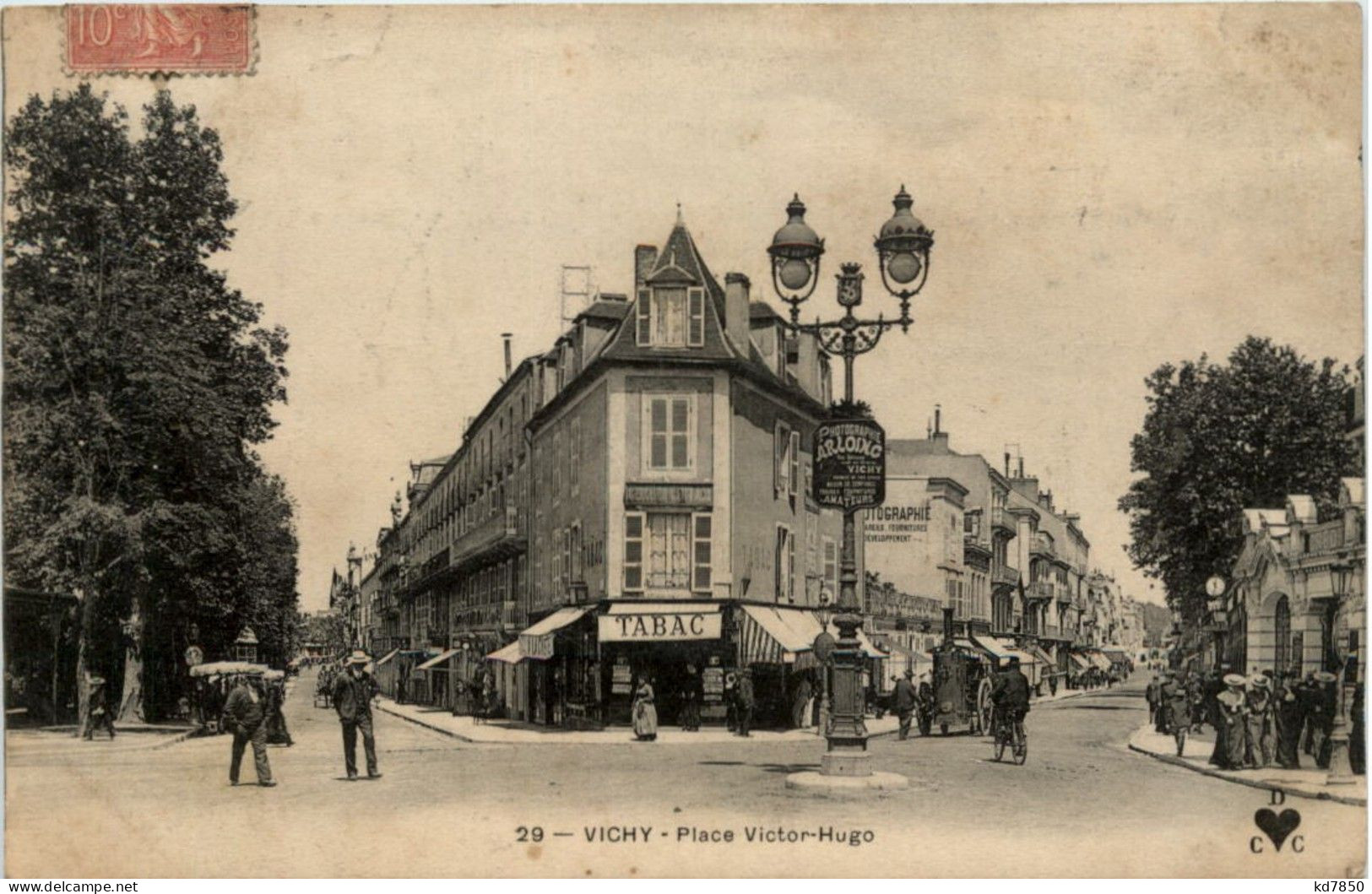 Vichy - Place Victor Hugo - Vichy