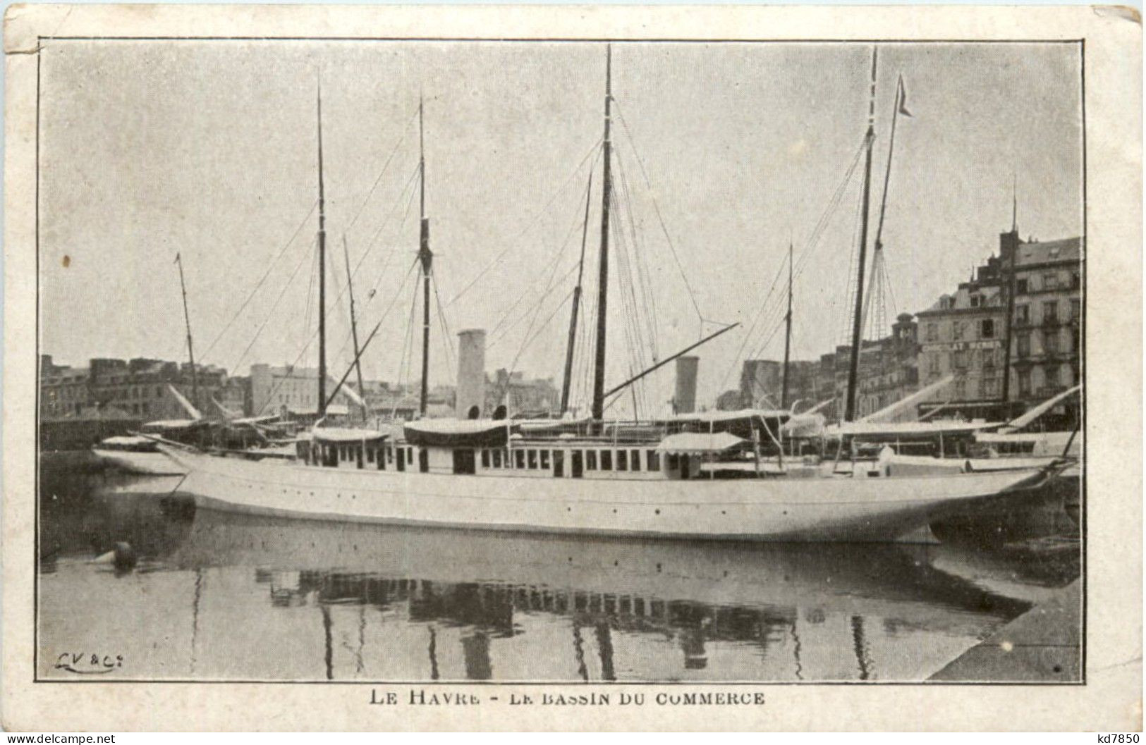 Le Havre - La Bassin Du Commerce - Steamers