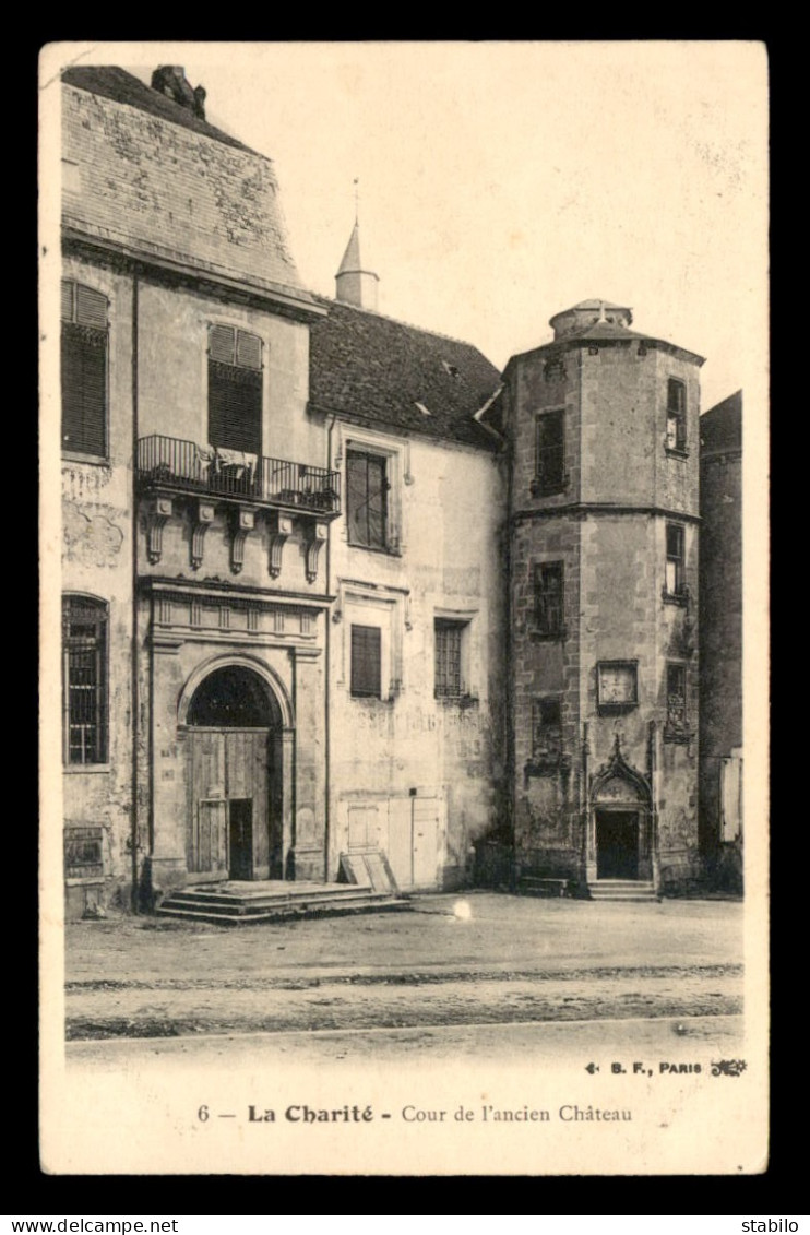 58 - LA CHARITE-SUR-LOIRE - COUR DE L'ANCIEN CHATEAU - La Charité Sur Loire