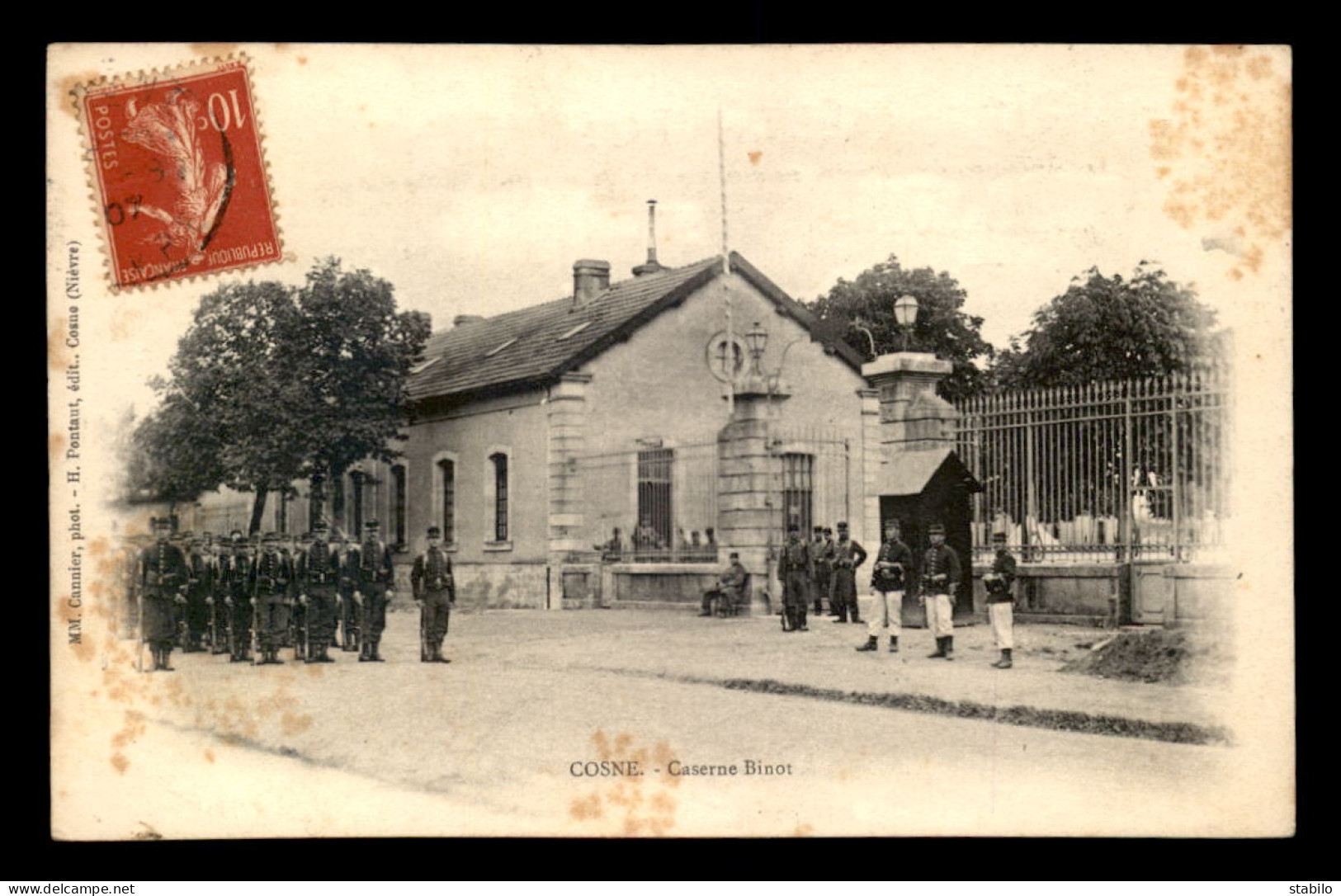 58 - COSNE-SUR-LOIRE - LA CASERNE BINOT - Cosne Cours Sur Loire