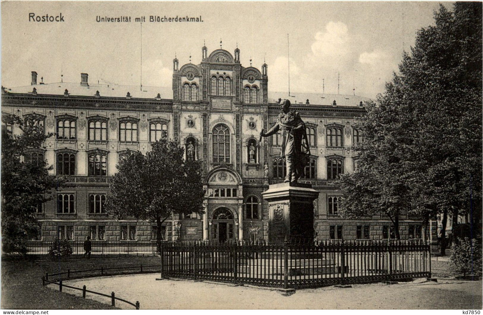 Rostock - Universität Mit Blücherdenkmal - Rostock