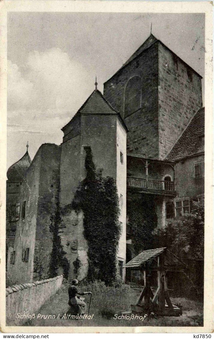 Schloss Prunn Im Altmühltal - Schlosshof - Kelheim