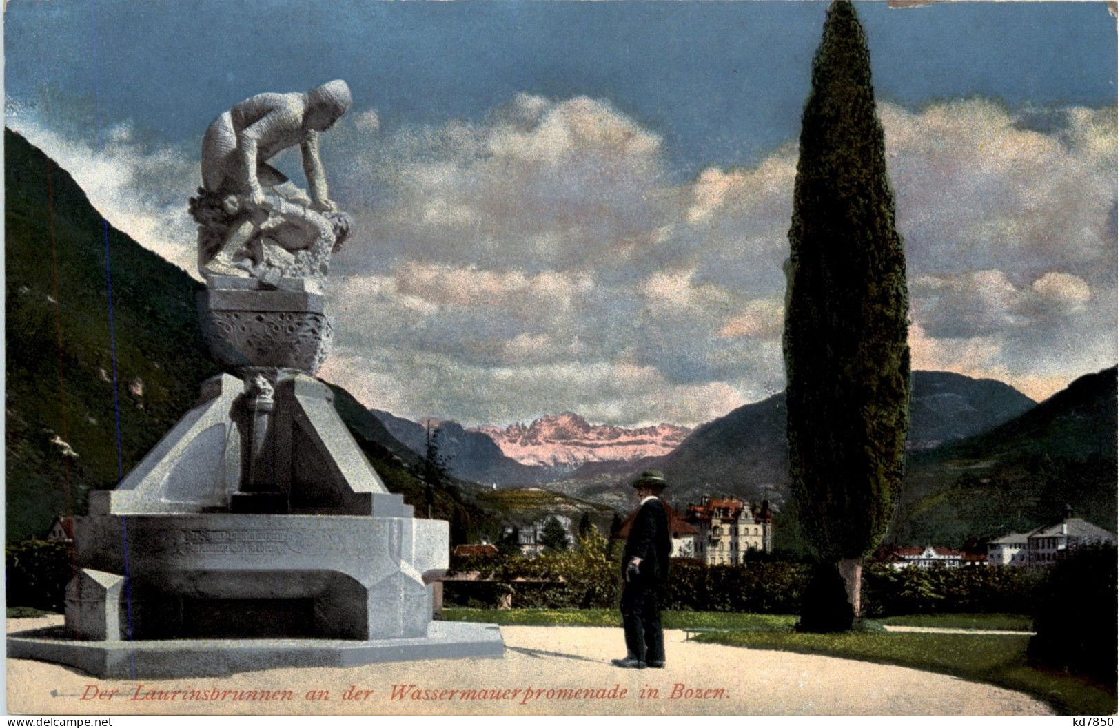 Der Laurinsbrunnen In Bozen - Bolzano