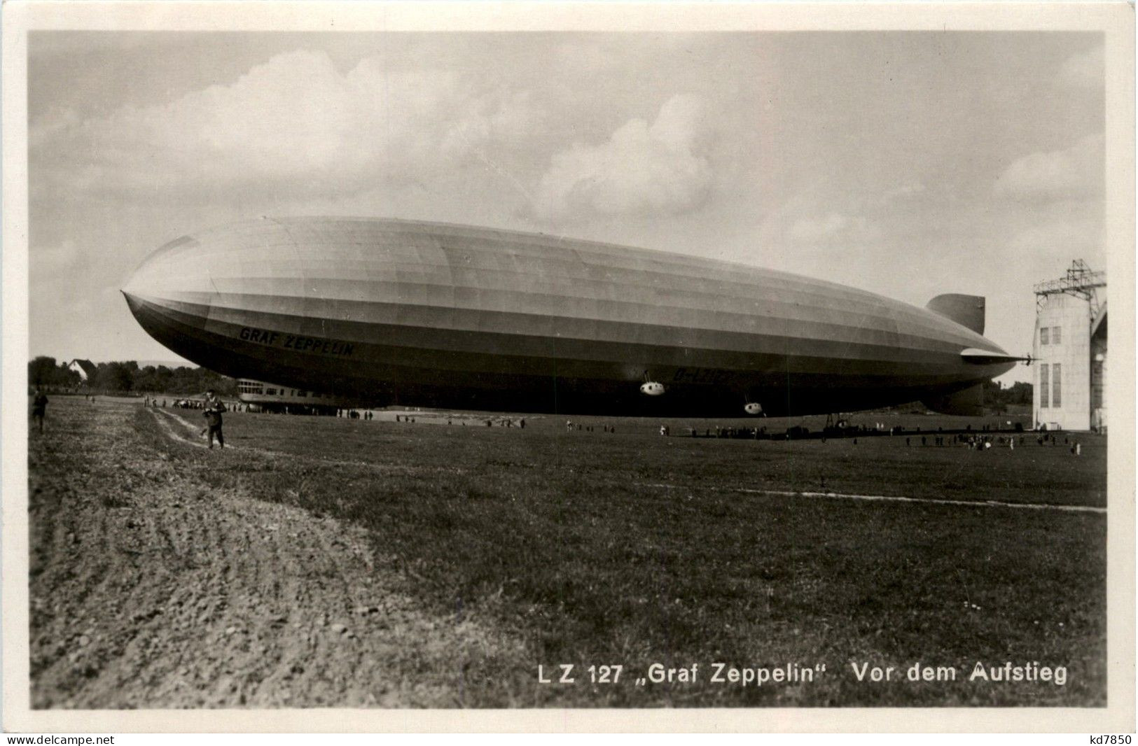 Grraf Zeppelin - Vor Dem Aufstieg - Dirigibili