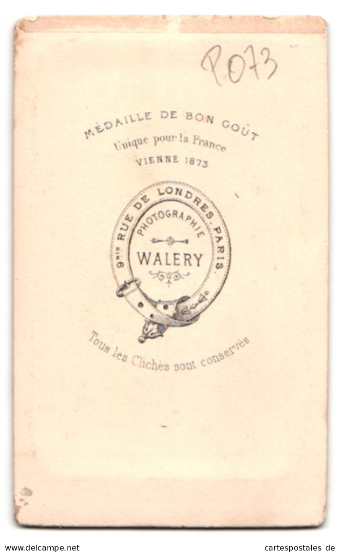 Photo Atelier Walery, Paris, 9 Rue De Londres, Herr Im Anzug Avec Gestreifter Hose  - Anonieme Personen