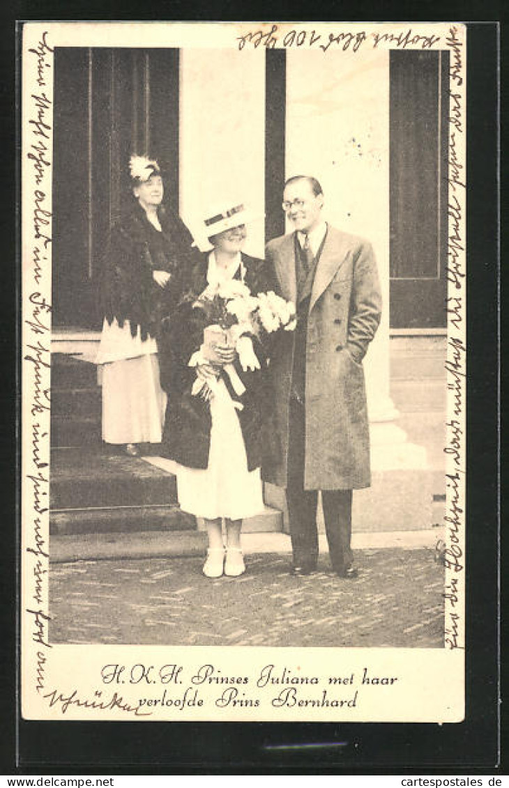 AK H.K.H. Prinses Juliana Met Haar Verloofde Prins Bernhard  - Royal Families