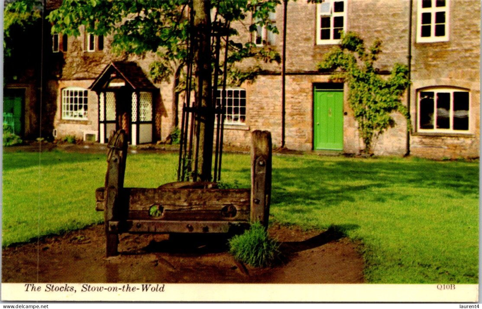 29-4-2024 (3 Z 23) UK - The Stocks - Stow On The Wold - Denkmäler