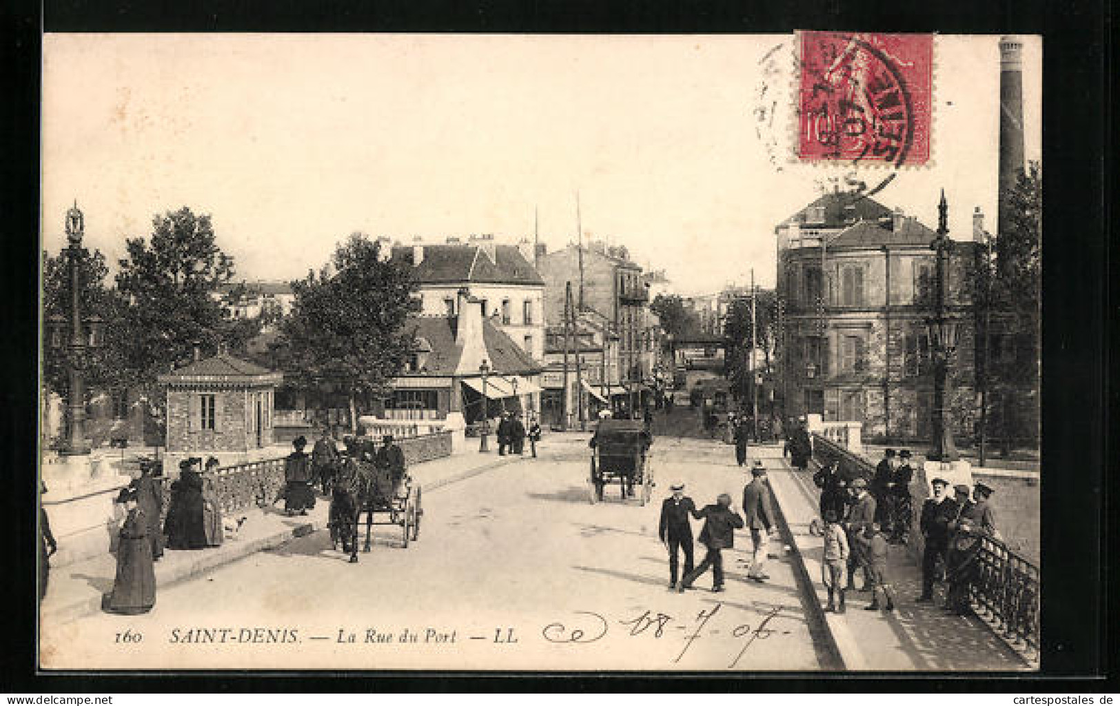 CPA Saint-Denis, La Rue Du Port  - Saint Denis