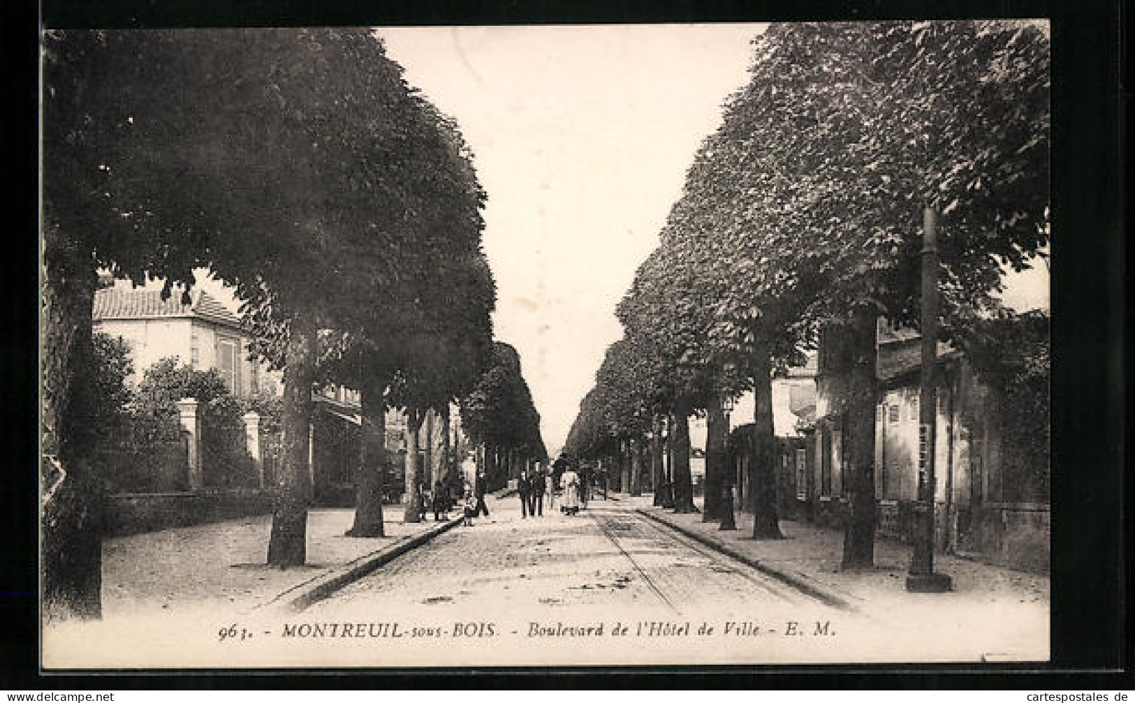 CPA Montreuil-sous-Bois, Boulevard De L'Hotel-de-Ville  - Montreuil