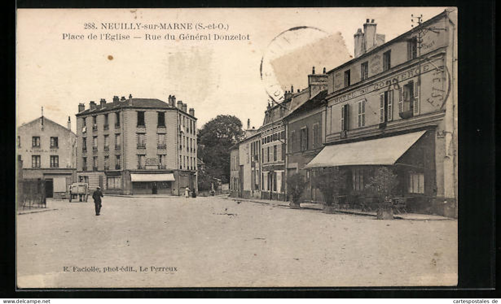 CPA Neuilly-sur-Marne, Place De L'Église, Rue Du Général Donzelot  - Neuilly Sur Marne