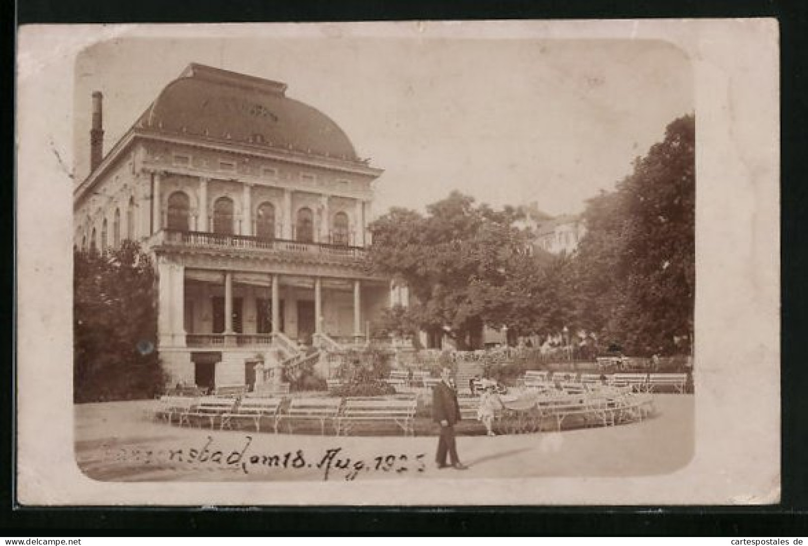 Foto-AK Franzensbad, 1925, Besucher Vor Dem Kurhaus  - Tschechische Republik