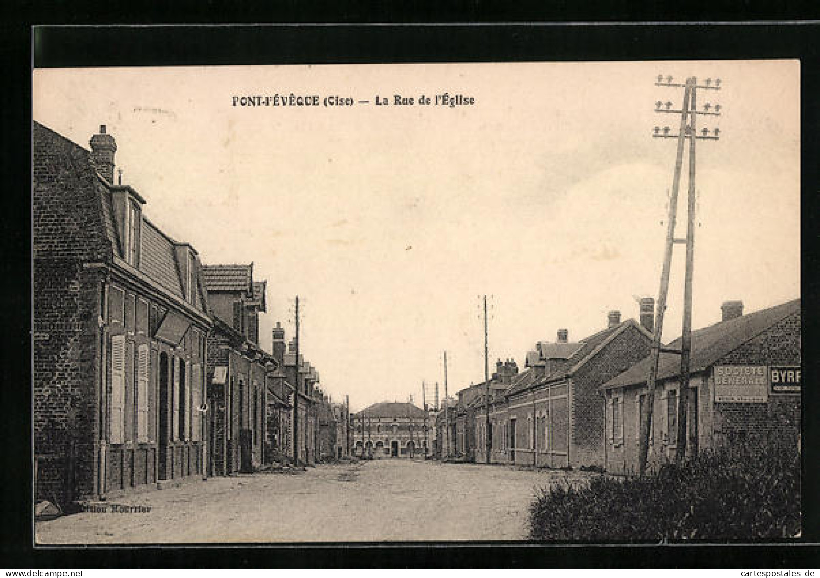 CPA Pont-l'Éveque, La Rue De L'Église  - Sonstige & Ohne Zuordnung