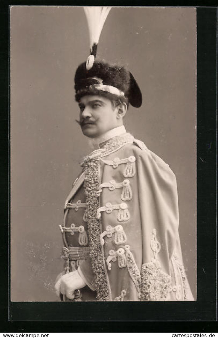 Foto-AK Österreichischer Husar In Gala-Uniform Mit Pelzmütze  - Guerre 1914-18