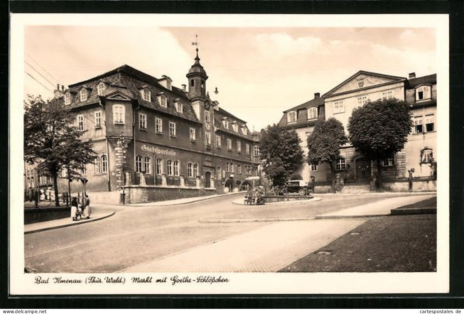 AK Bad Ilmenau, Strassenpartie Am Markt Mit Goethe-Schlösschen  - Ilmenau