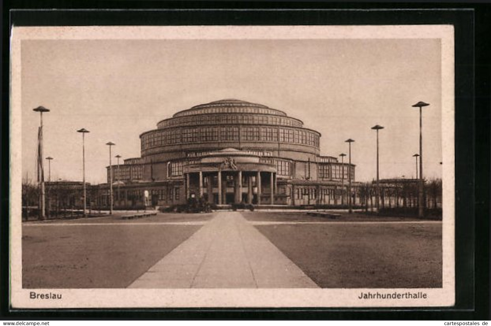 AK Breslau, Frontalansicht Der Jahrhunderthalle  - Schlesien