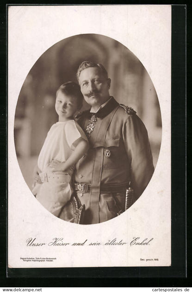 AK Kaiser Wilhelm II. In Uniform Mit Seinem ältesten Enkel  - Königshäuser