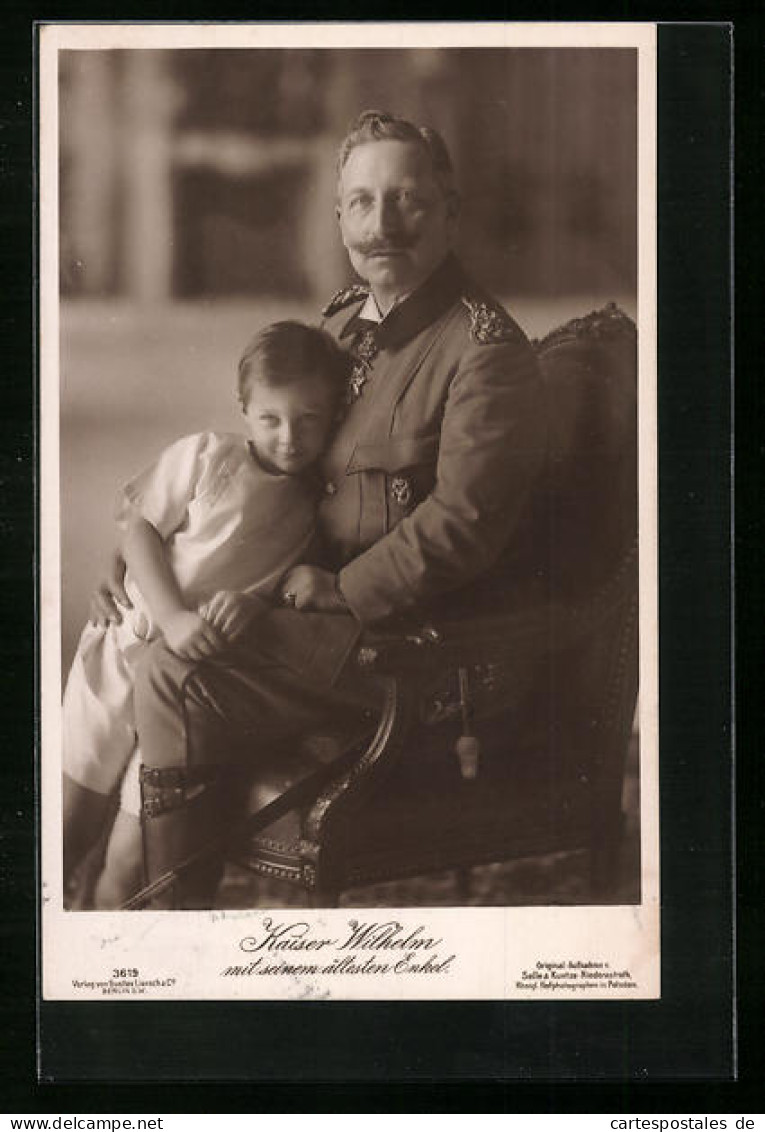 AK Kaiser Wilhelm II. In Uniform Mit Seinem ältesten Enkel  - Königshäuser