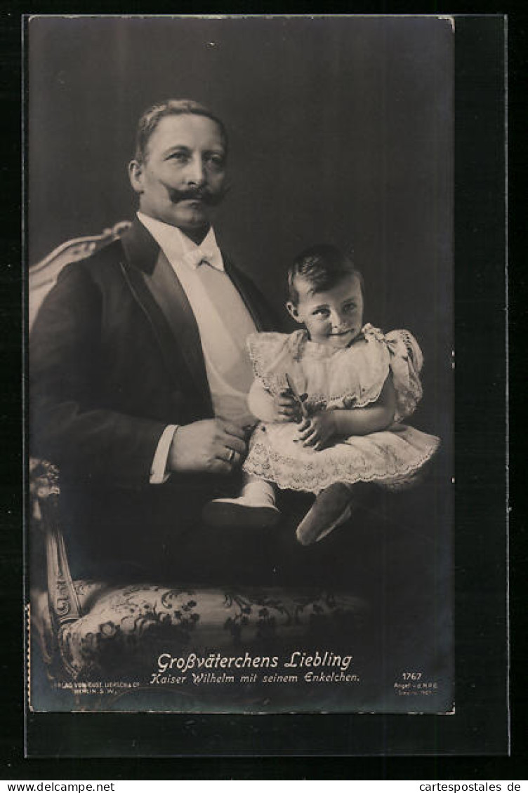 AK Grossväterchens Liebling, Kaiser Wilhelm II. Mit Seinem Enkelchen  - Königshäuser