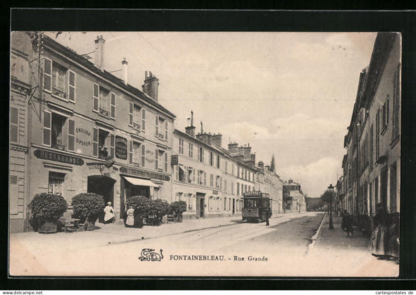 AK Fontainebleau, Rue Grande, Strassenbahn  - Strassenbahnen