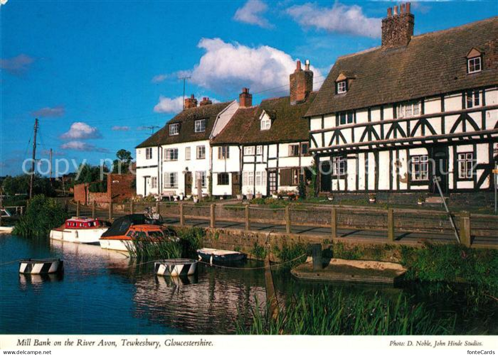 73607453 Tewkesbury Mill Bank On The River Avon  - Andere & Zonder Classificatie