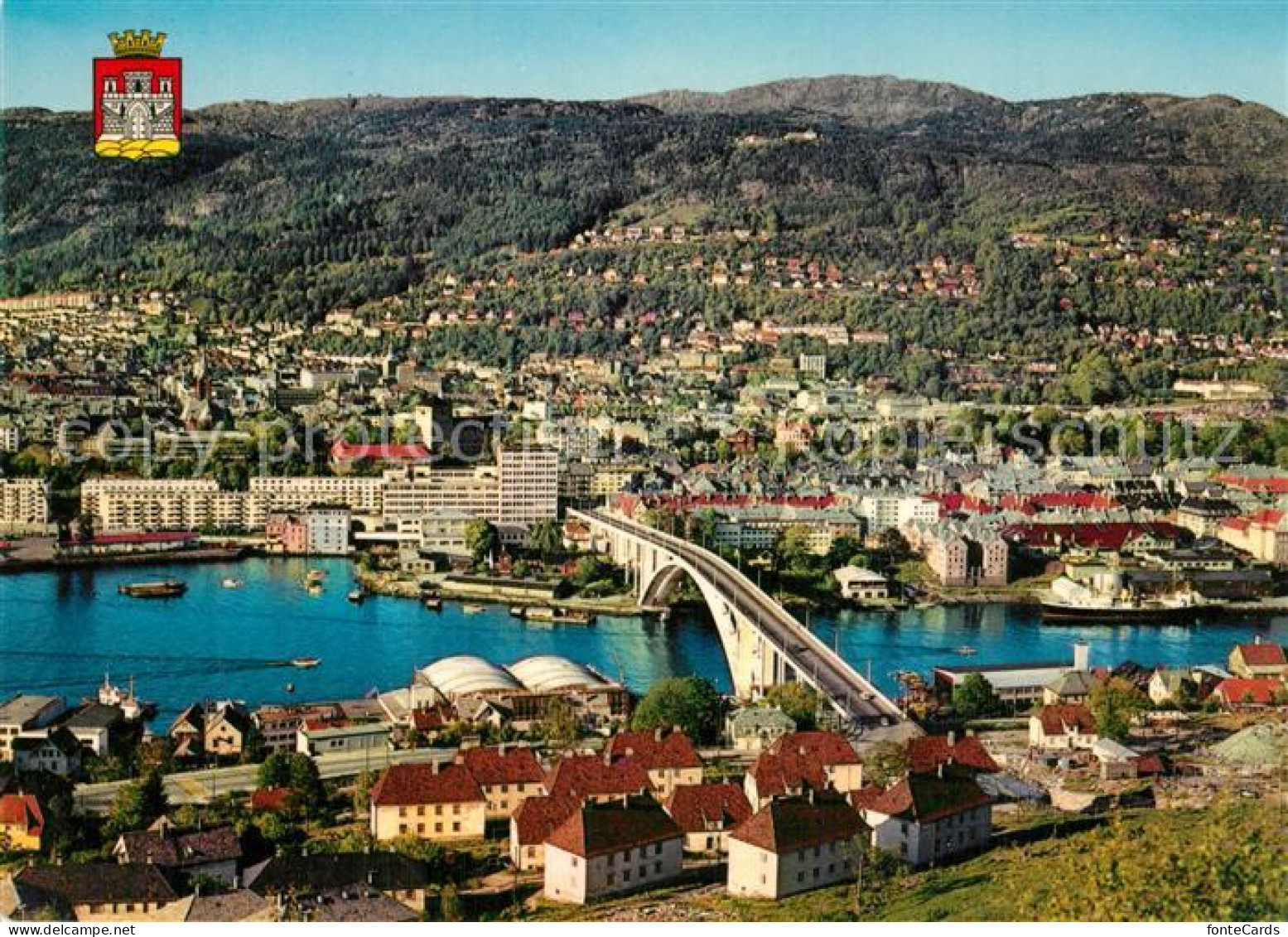 73600768 Bergen Norwegen View Of The Town With Bridge Across The Puddefjord Berg - Norvège