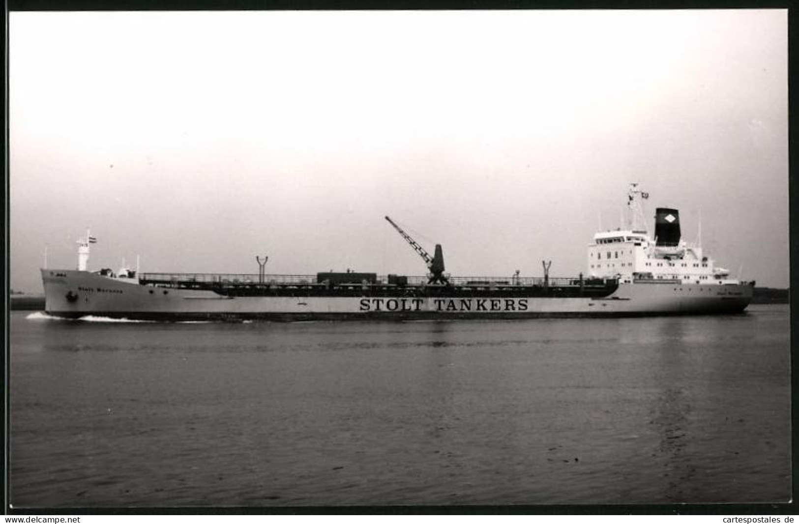 Fotografie Tankschiff Stolt Norness Bei Hafeneinfahrt  - Schiffe