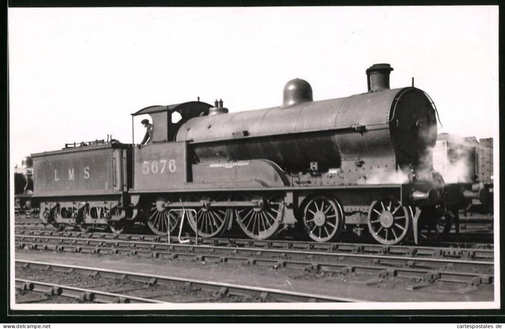 Fotografie Britische Eisenbahn LMS, Dampflok, Tender-Lokomotive Nr. 5676  - Treni