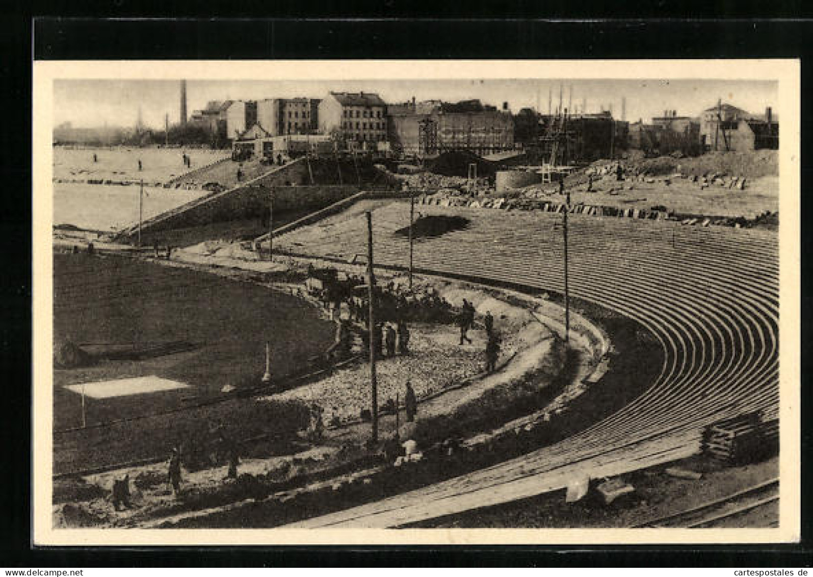 AK Berlin, Von FDJlern Zum Deutschlandtreffen Erbautes Stadion Mitte, Teilansicht  - Altri & Non Classificati