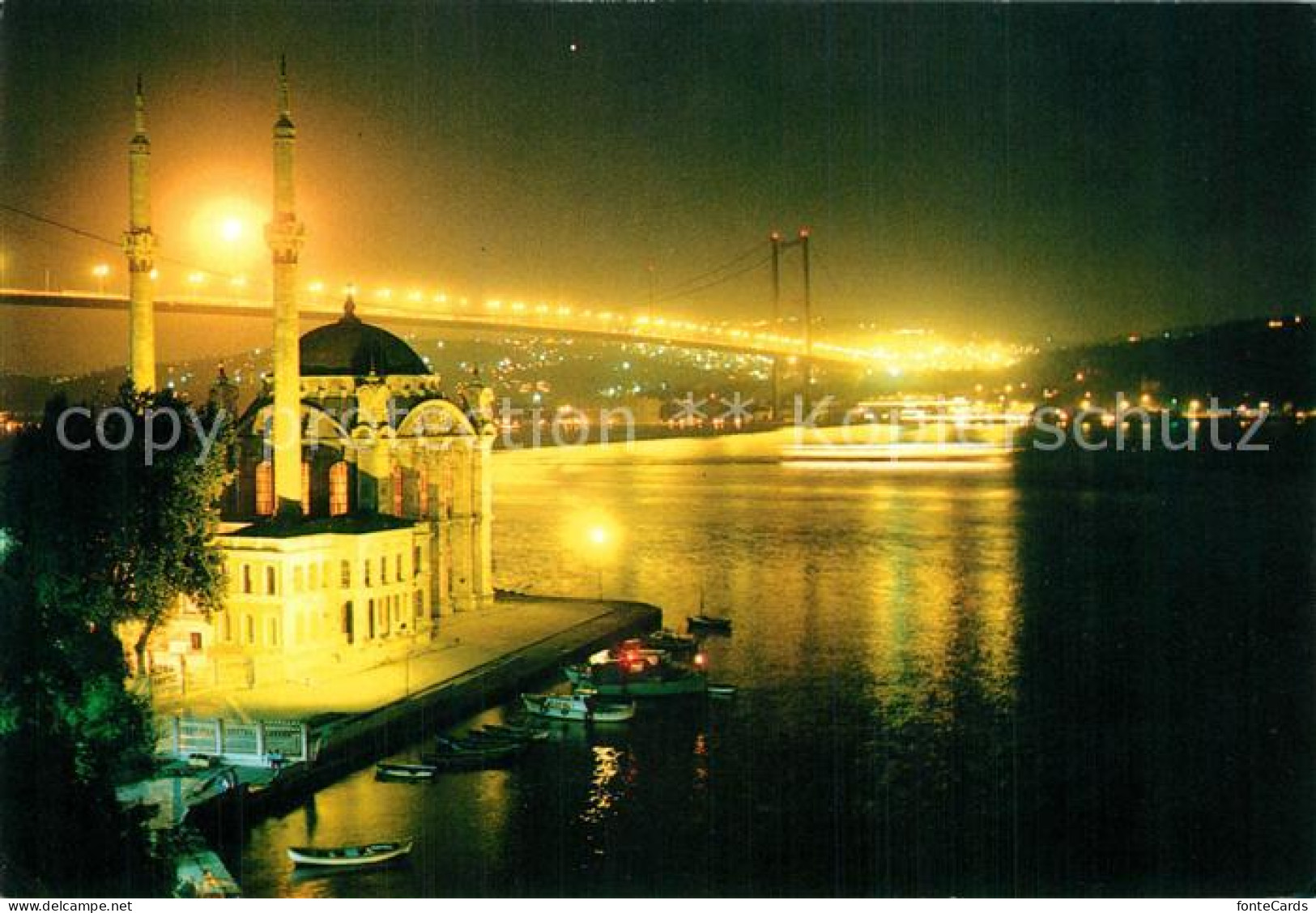 73592047 Istanbul Constantinopel Ortakoey Camil Ve Bogaz Koepruesue Istanbul Con - Turkey