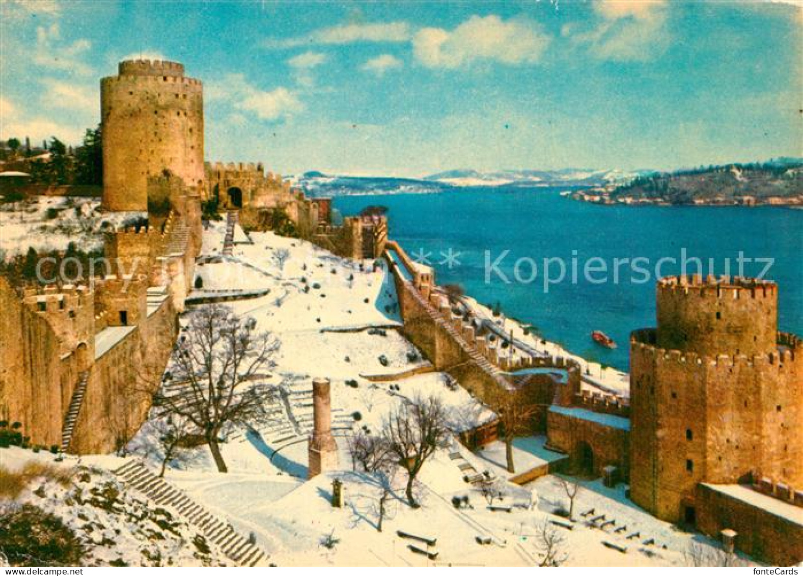 73591429 Istanbul Constantinopel The Bosporus In Winter Time Istanbul Constantin - Türkei