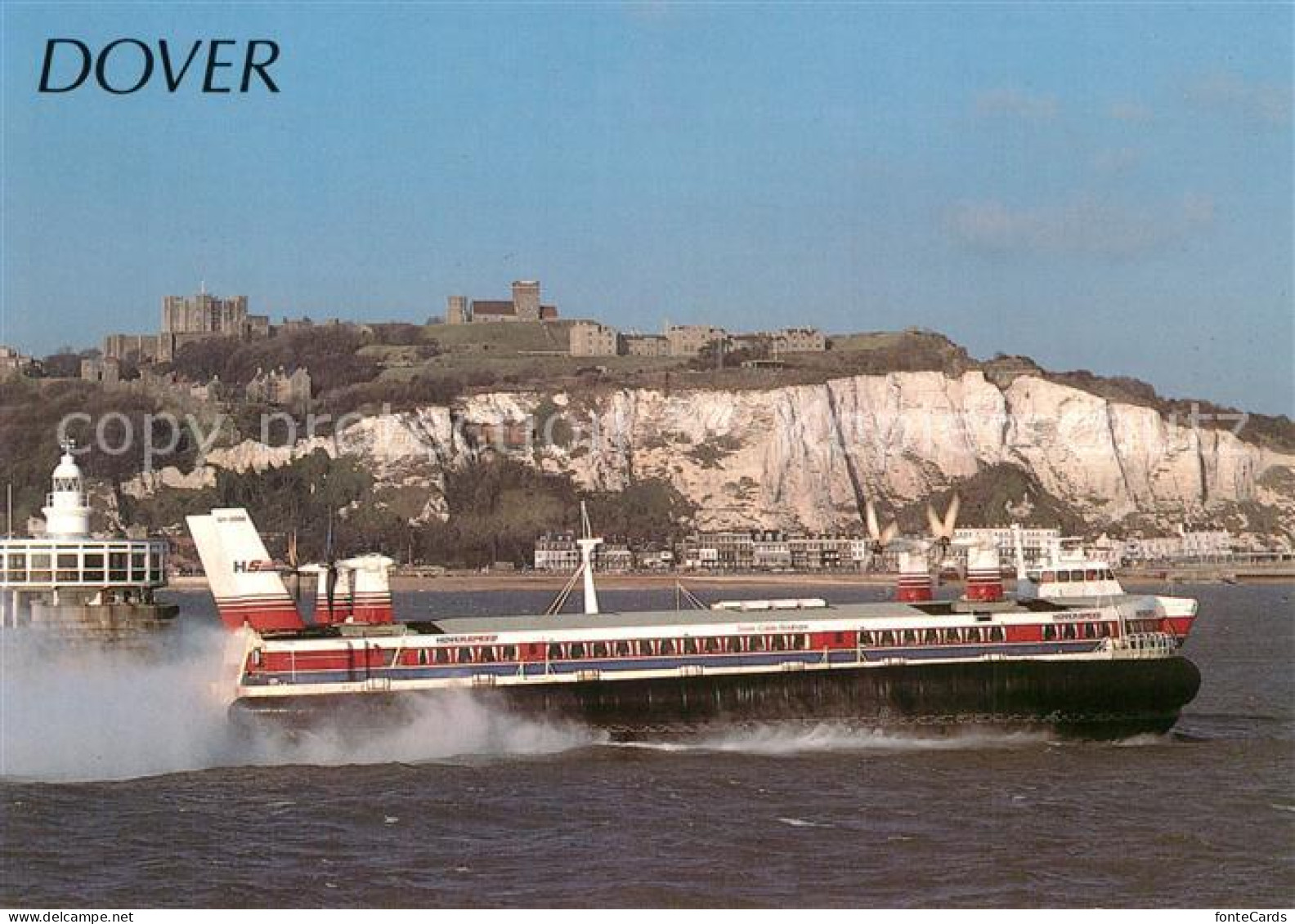 73590501 Dover Kent Hovercraft Passing Dover Castle Dover Kent - Autres & Non Classés