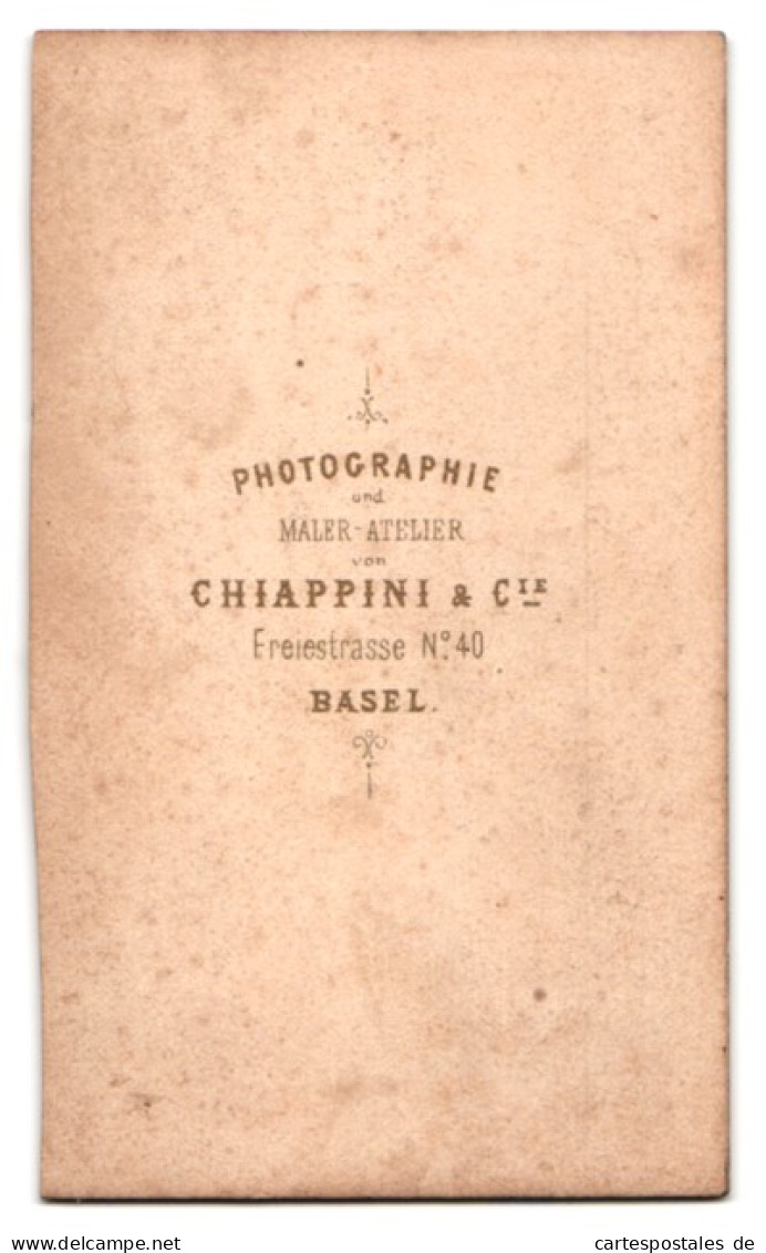 Fotografie Chiappini & C., Basel, Freiestrasse 40, Bürgerlicher Herr Im Anzug Mit Zigarre  - Anonyme Personen