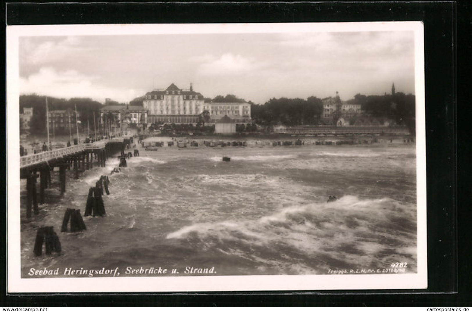 AK Heringsdorf, Seebrücke Und Strand  - Other & Unclassified