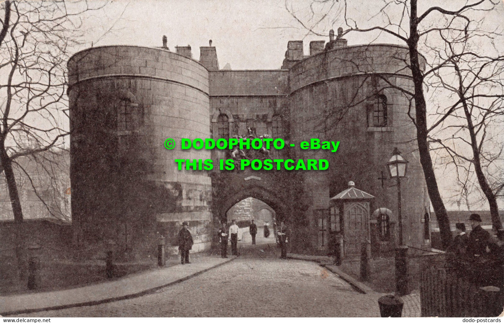 R545057 Tower Of London. The Middle Tower. Gale And Polden - Other & Unclassified