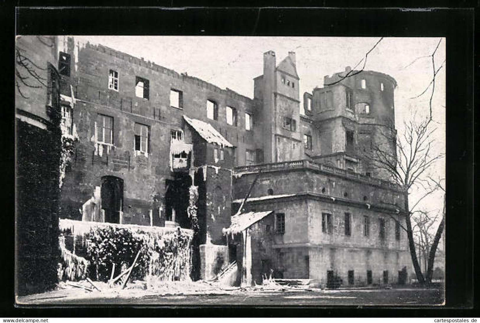 AK Stuttgart, Brand Des Alten Schlosses 1931, Ausgebrannte Schlossfront  - Catástrofes
