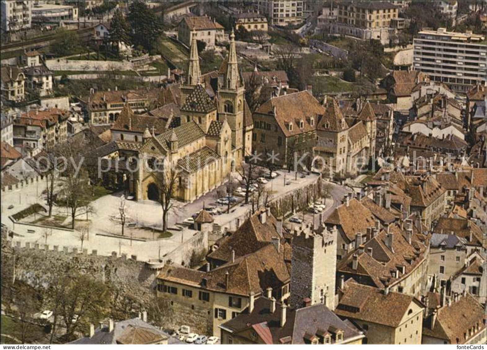 12456964 Neuchatel NE La Collegiale Le Chateau Et La Vieille Ville Neuchatel - Sonstige & Ohne Zuordnung